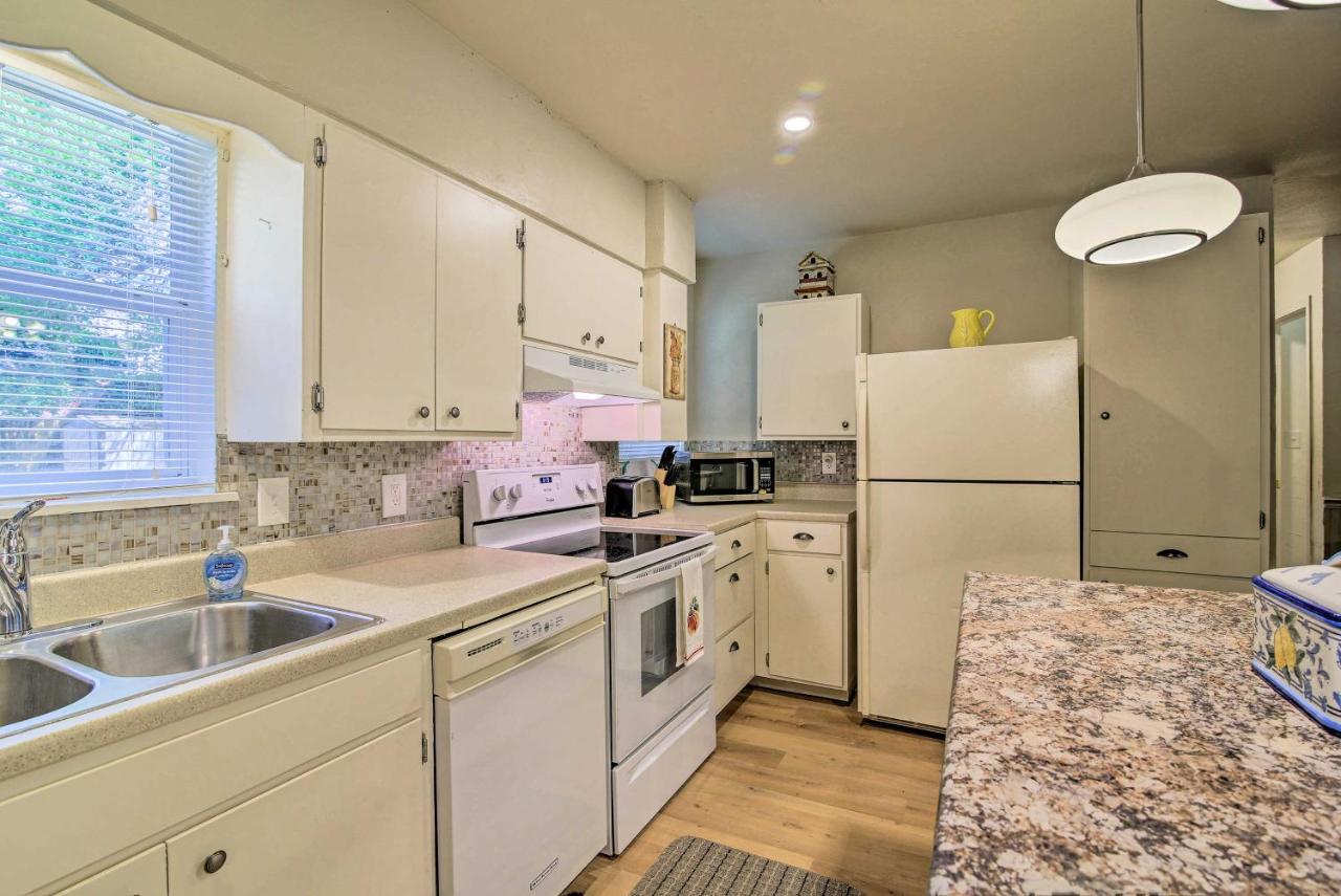 Utopia Family Home, 2 Blocks To Utopia Park! エクステリア 写真